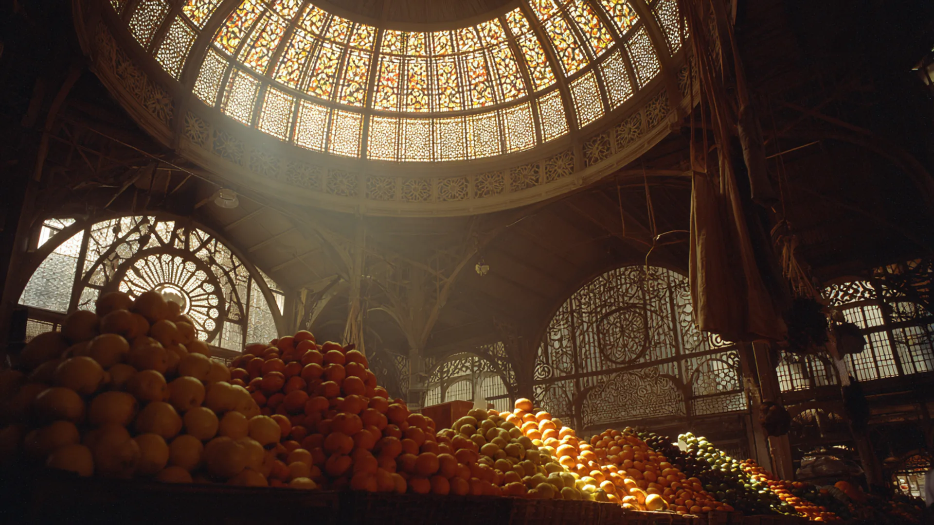 Valencia golden hour with City of Arts and Sciences